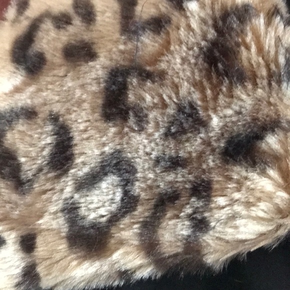cheetah print faux fur wrap jacket 🐆 - Picture 2 of 5
